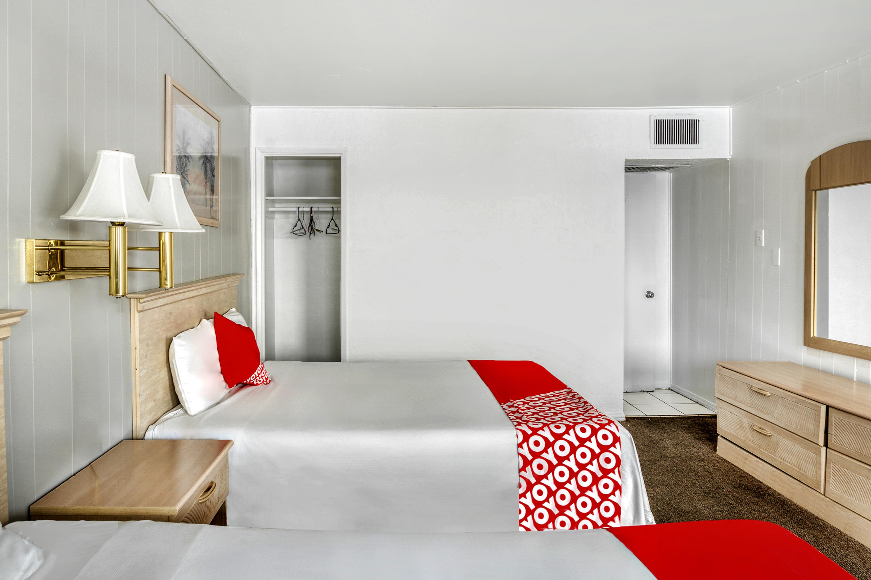 Oyo Gateway Motel Las Vegas North Strip/Fremont St. Area Экстерьер фото